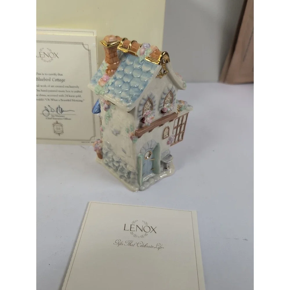 Lenox‎ Bluebird Cottage Musical Birdhouse Gold Trim